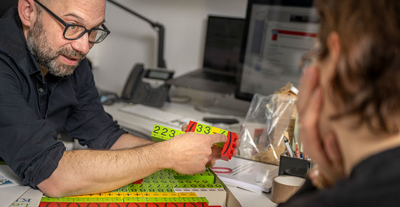 Der Professor für Didaktik der Mathematik im Gespräch über Lernmittel.