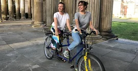 Ein gutes Tandem:  Absolventin Ronja Wieltsch (r.) und ihre Mentorin Viola Tasch (l.)