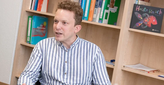 Professor Jakob Fink-Lamotte