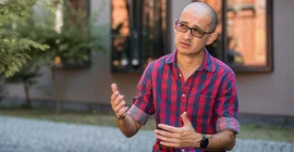 Dr. Alexander Araya López während des Interviews.