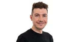 Kopfporträt eines jungen Mannes