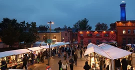 Markt der Möglichkeiten am Waschhaus in der Schiffbauergasse