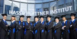 Die besten Absolventen der Digital-Engineering-Fakultät 2018. Foto: HPI/K. Herschelmann.