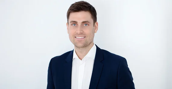 Portrait von Prof. Dr. Jasper Tjaden