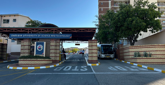 Eingangsbereich einer Universität