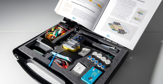Boxperiment: Chemie im Koffer für den Einsatz im Unterricht | Foto: Thomas Roese