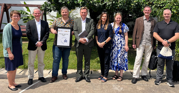 Die Delegation der Universität Potsdam an der German International School Accra in Ghana.