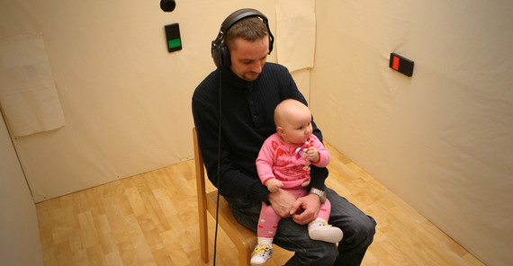 Im BabyLab der Uni Potsdam. Foto: Soeren Stache.