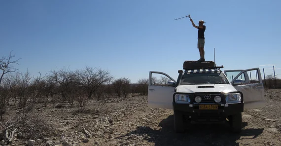 Dr. Niels Blaum on the project car | Photo: Robert Hering