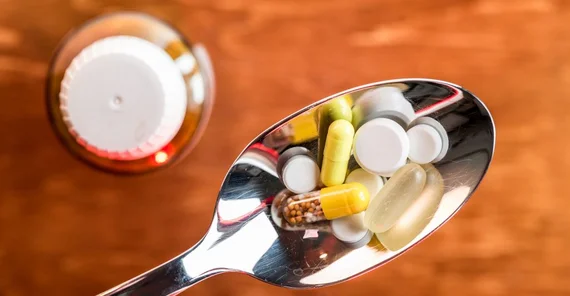 Doping or sports supplements. Photo: fotolia.com/goldencow images.