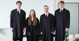 Vier Studierende der Uni Potsdam beim Soldan Moot Court 2024.