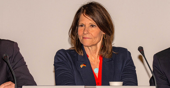 Demokratin Cheri Bustos Demokratin Cheri Bustos