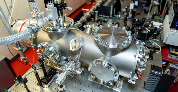 Im Labor der Arbeitsgruppe von Prof. Gühr. | Foto: Tobias Hopfgarten Im Labor der Arbeitsgruppe von Prof. Gühr. | Foto: Tobias Hopfgarten