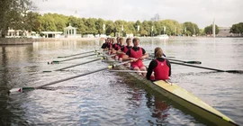 Studierende bei Ruderwettkämpfen des Allgemeinen Deutschen Hochschulsportverbands (Foto: adh)