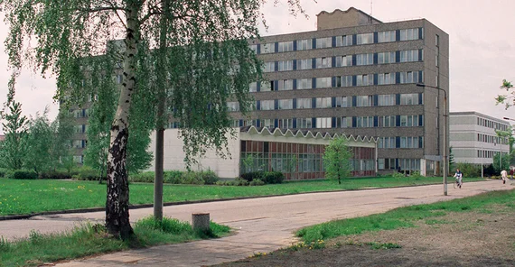 Building at Campus Golm, 1992. The photo is from Karla Fritze.