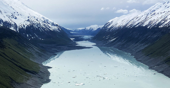 Blick auf den Desolation Lake aus der Luft. Blick auf den Desolation Lake aus der Luft.