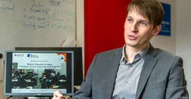 Dr. Steve Entrich. Photo: Karla Fritze.